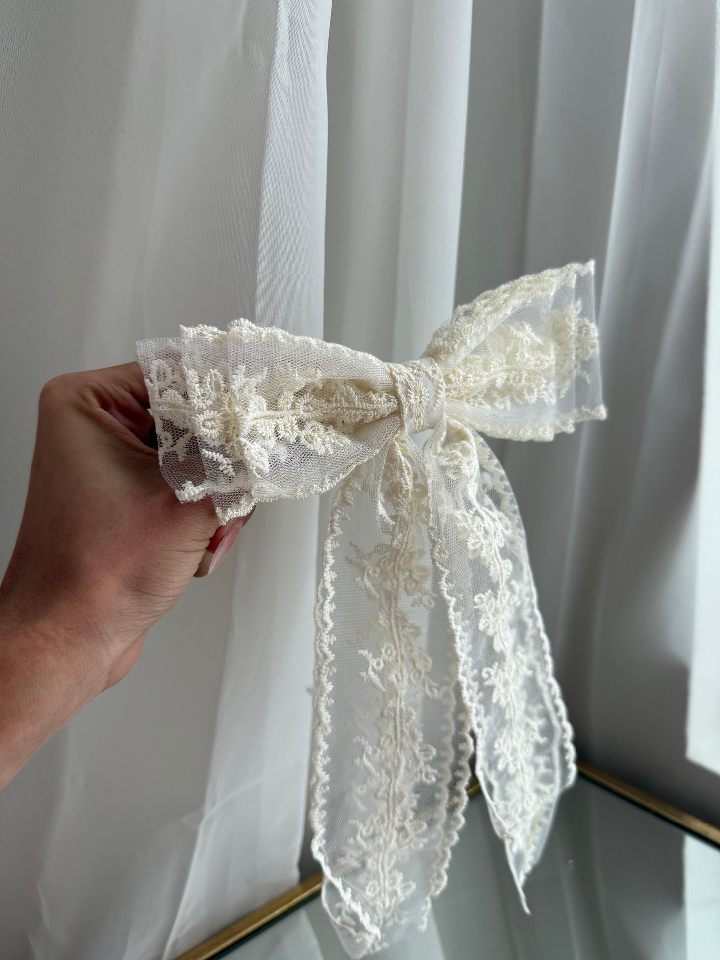 Off White Lace Bow