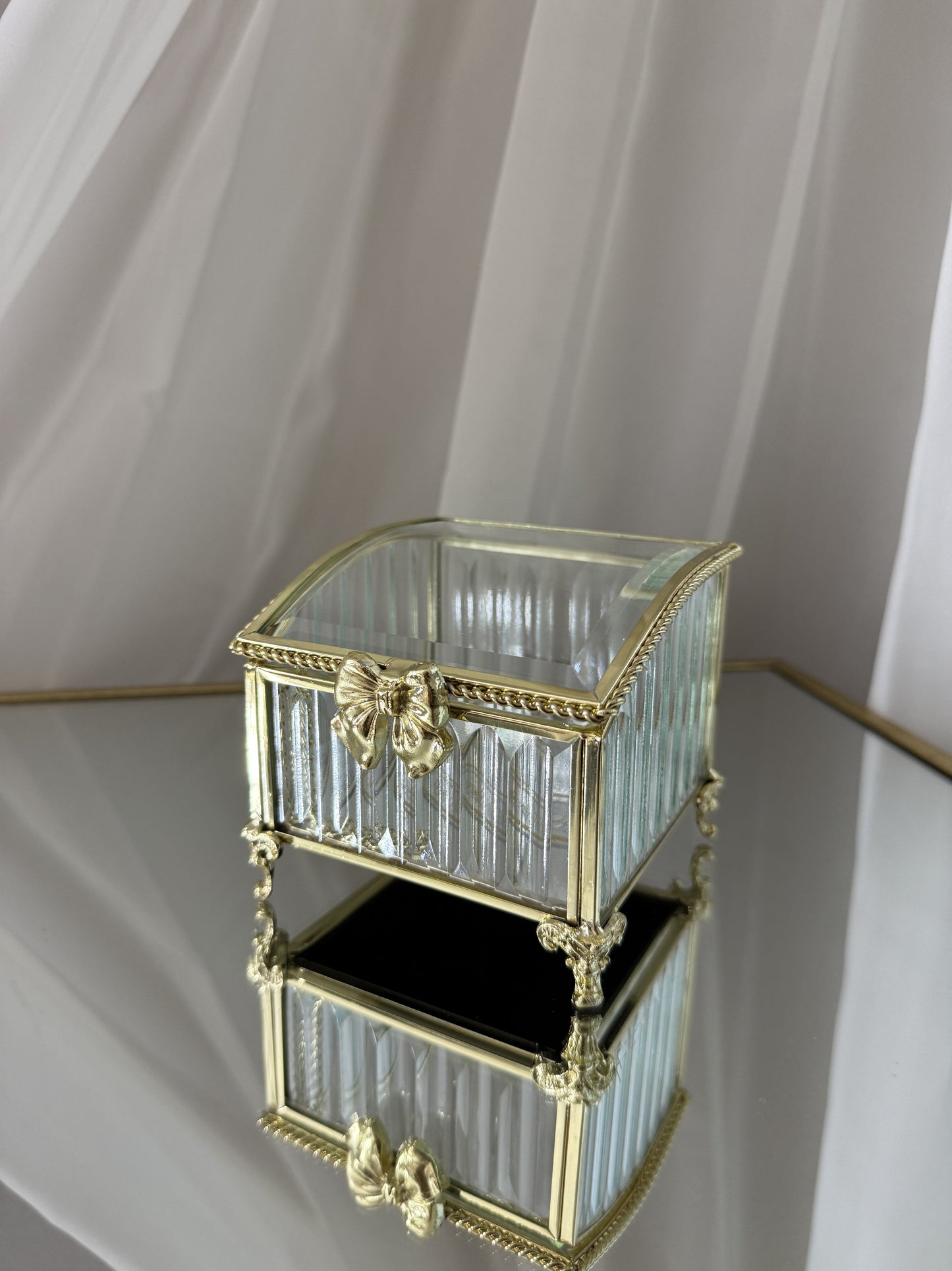 Elegant Gold Jewelry Box