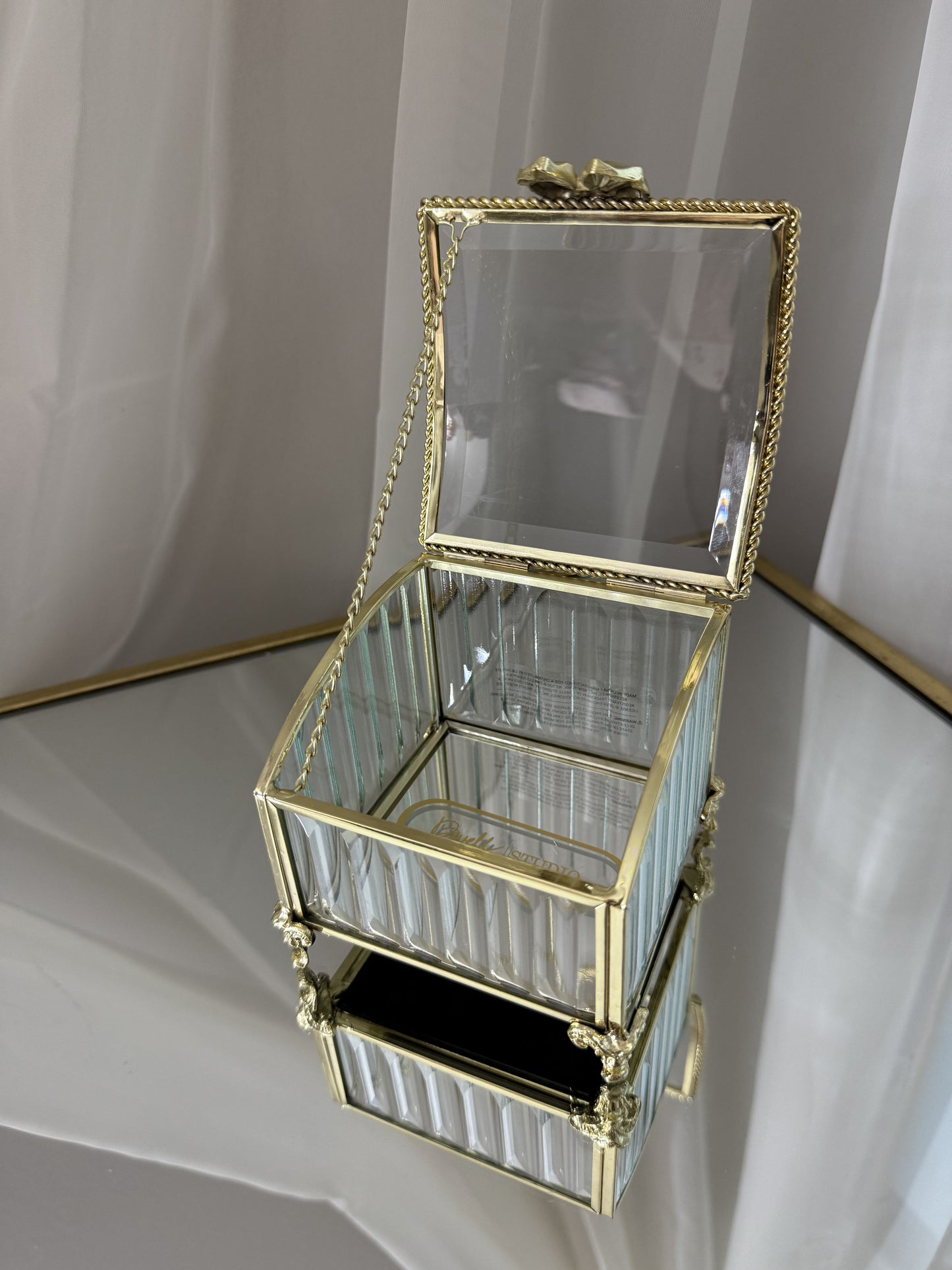 Elegant Gold Jewelry Box